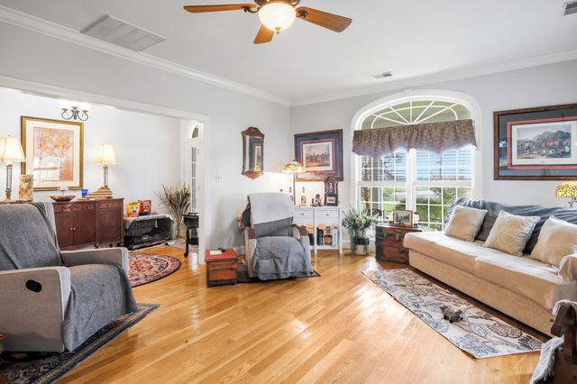 1869 Clintonville Road, Paris, KY 40361