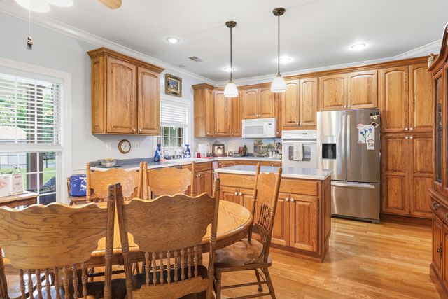 1869 Clintonville Road, Paris, KY 40361
