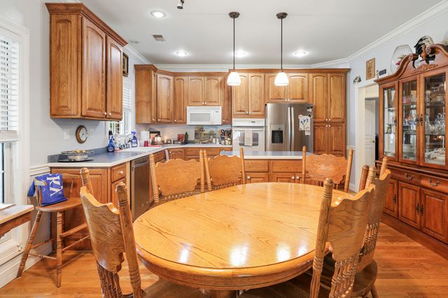 1869 Clintonville Road, Paris, KY 40361