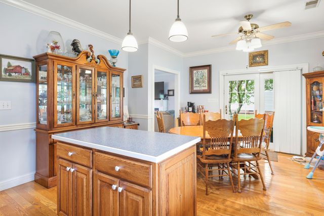 1869 Clintonville Road, Paris, KY 40361