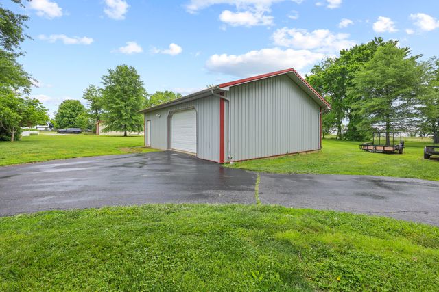 1869 Clintonville Road, Paris, KY 40361
