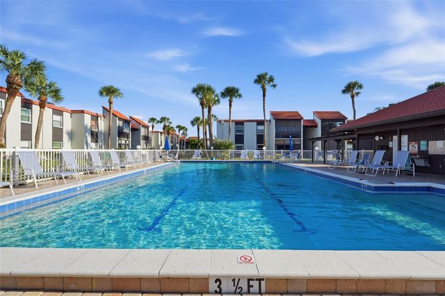 3267 BENEVA ROAD 203, Sarasota, FL 34232