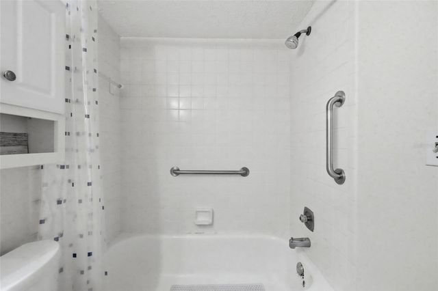 3267 BENEVA ROAD 203, Sarasota, FL 34232