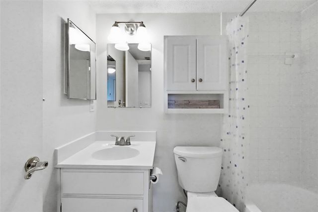 3267 BENEVA ROAD 203, Sarasota, FL 34232