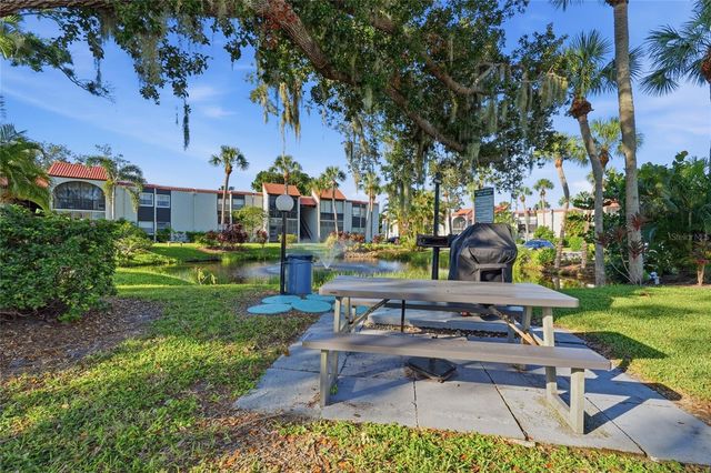 3267 BENEVA ROAD 203, Sarasota, FL 34232