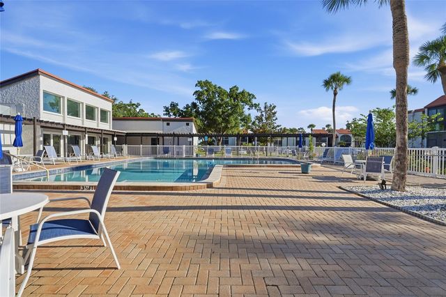 3267 BENEVA ROAD 203, Sarasota, FL 34232