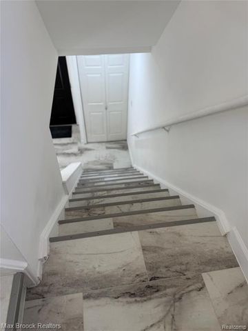 19682 Jeanette Street, Southfield, MI 48075