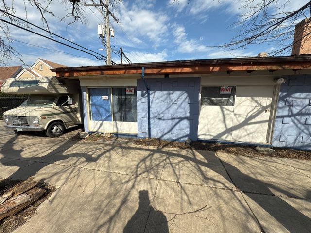 5724 W Diversey Avenue, Chicago, IL 60639