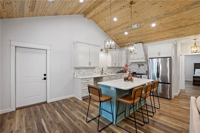 5680 Sr 363, Russellville, AR 72802
