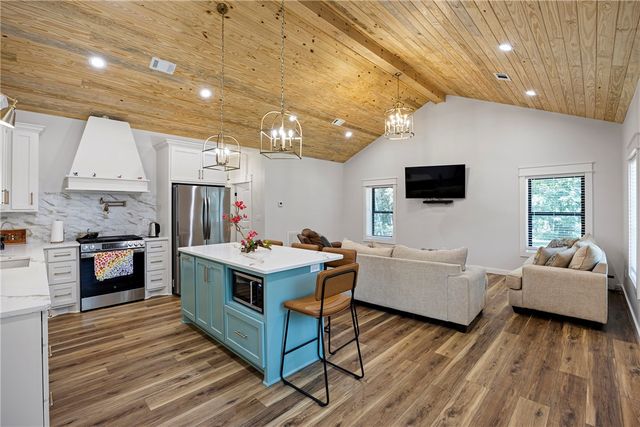 5680 Sr 363, Russellville, AR 72802