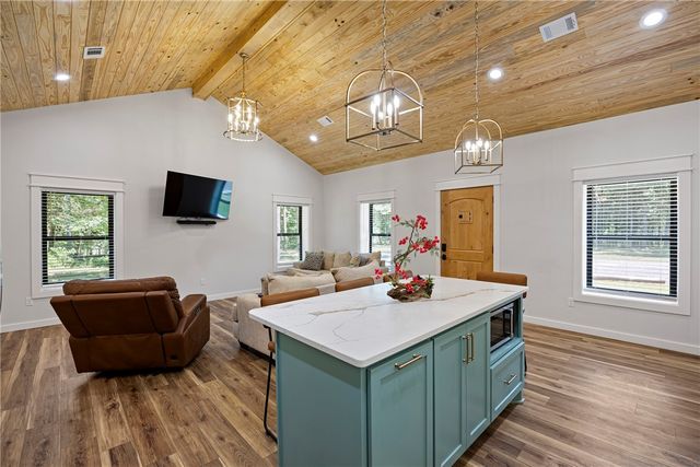 5680 Sr 363, Russellville, AR 72802