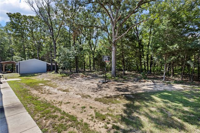 5680 Sr 363, Russellville, AR 72802