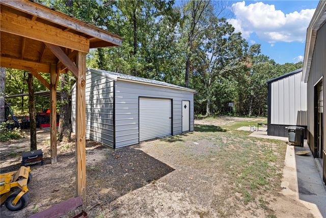 5680 Sr 363, Russellville, AR 72802