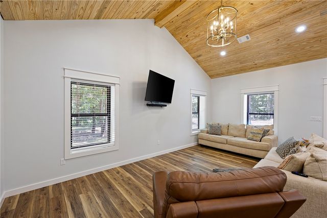 5680 Sr 363, Russellville, AR 72802