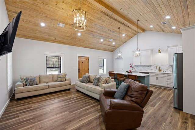 5680 Sr 363, Russellville, AR 72802