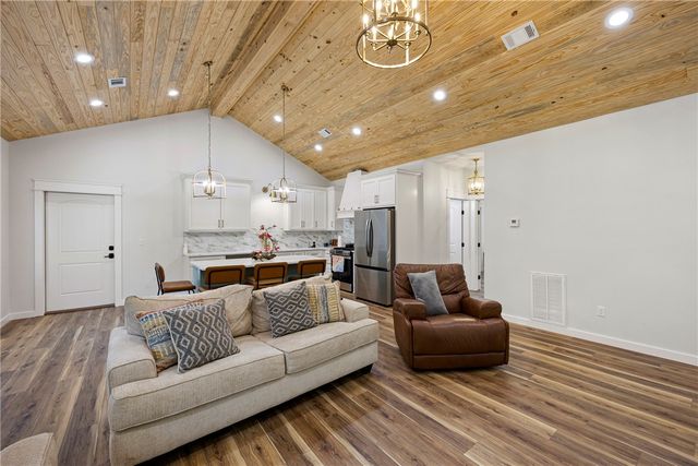5680 Sr 363, Russellville, AR 72802