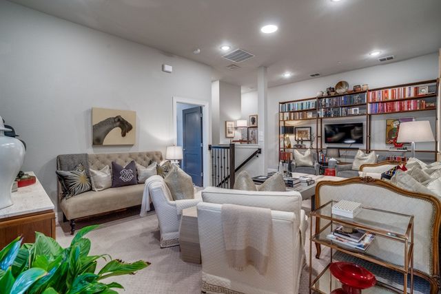 307 Sunset Lane 101, Fort Worth, TX 76114