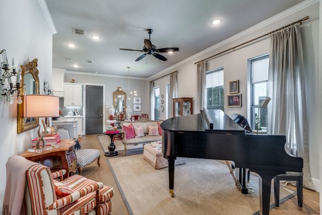 307 Sunset Lane 101, Fort Worth, TX 76114