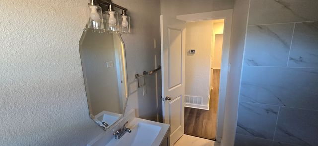 2021 Costa Mesa Drive, Dallas, TX 75228