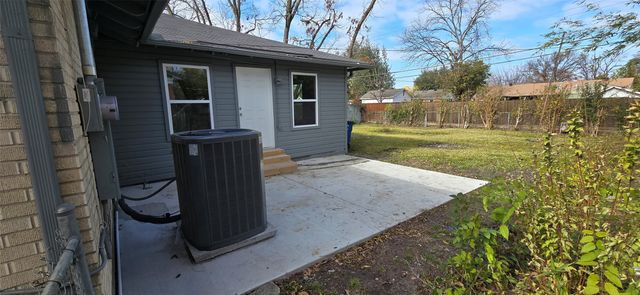 2021 Costa Mesa Drive, Dallas, TX 75228