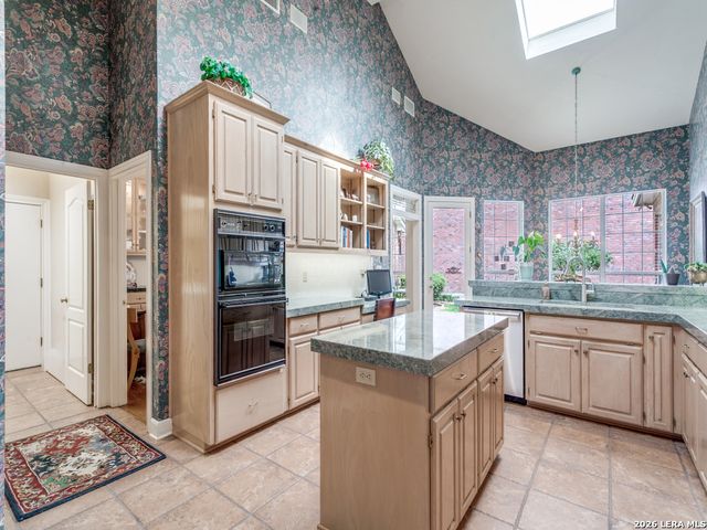 11 Haverhill, San Antonio, TX 78209