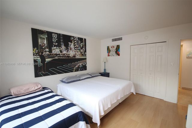 5161 COLLINS AV 1004, Miami Beach, FL 33140