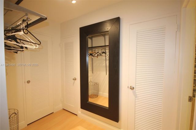 5161 COLLINS AV 1004, Miami Beach, FL 33140