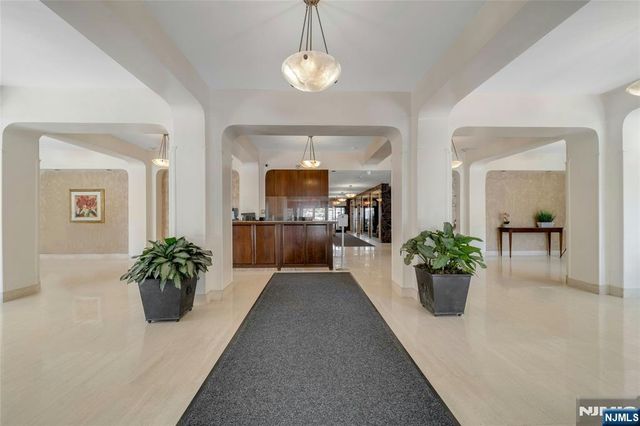 555 North Avenue 25K, Fort Lee, NJ 07024