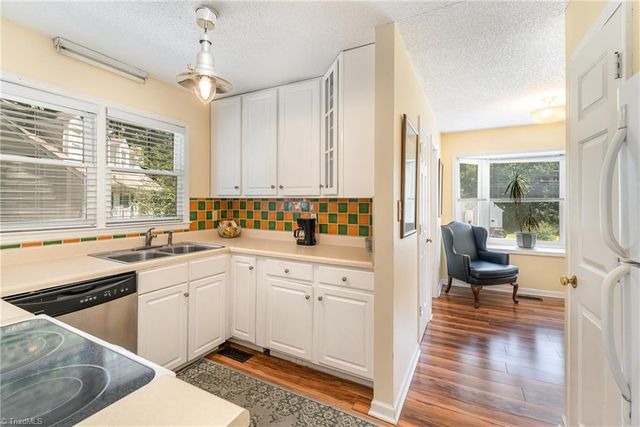 944 Chatfield Drive, Jamestown, NC 27282