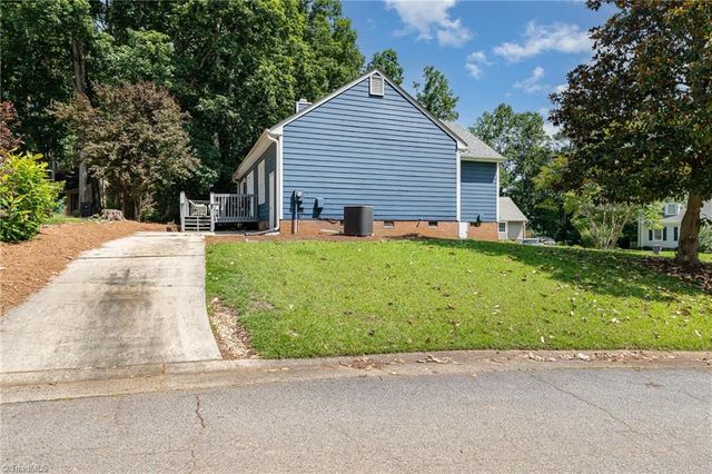 944 Chatfield Drive, Jamestown, NC 27282