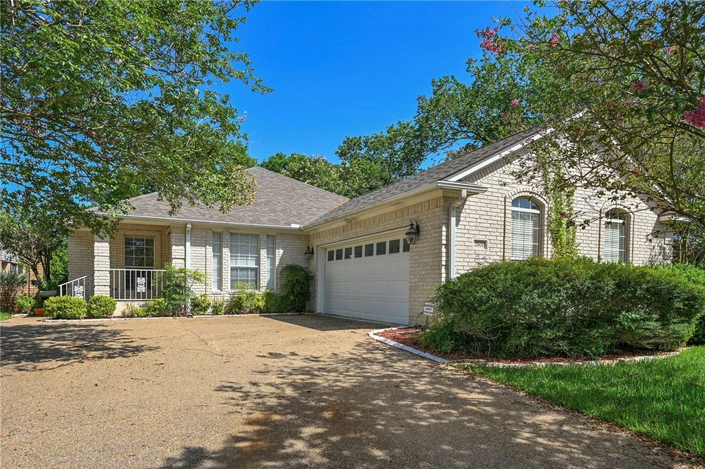 2800 Broadmoor Drive, Bryan, TX 77802 — exterior