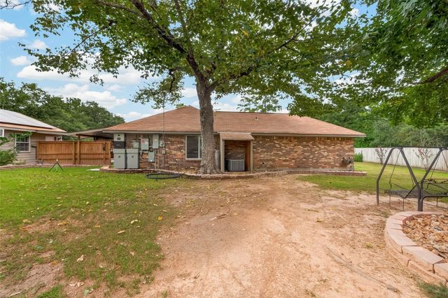 111 Texarkana Drive, Magnolia, TX 77354