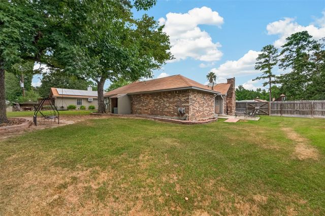 111 Texarkana Drive, Magnolia, TX 77354