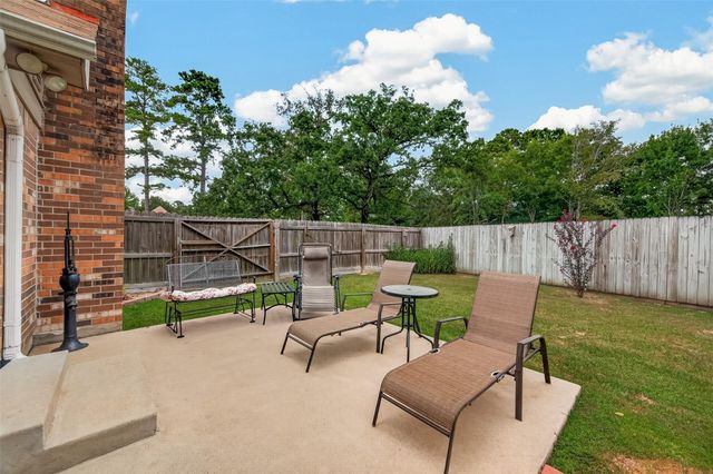 111 Texarkana Drive, Magnolia, TX 77354