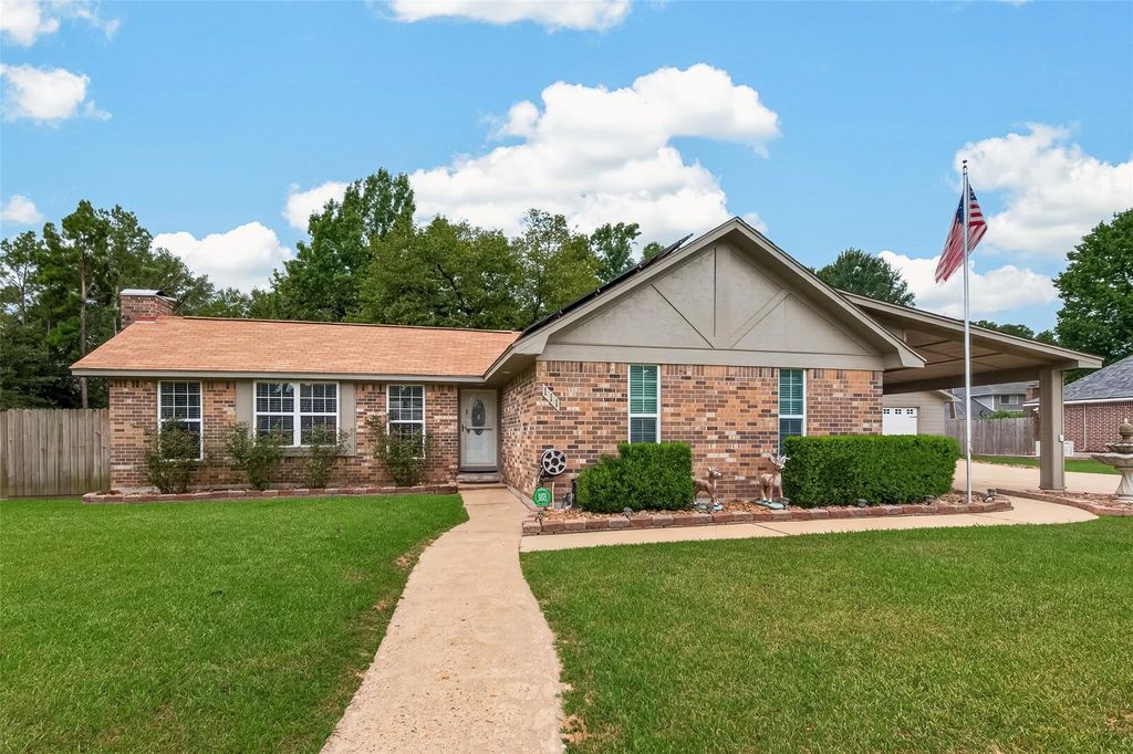 111 Texarkana Drive, Magnolia, TX 77354