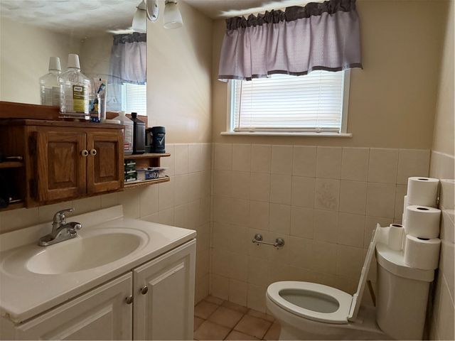 868 Main Street, Pawtucket, RI 02860