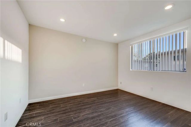 15133 Magnolia Boulevard D, Sherman Oaks, CA 91403