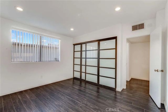 15133 Magnolia Boulevard D, Sherman Oaks, CA 91403