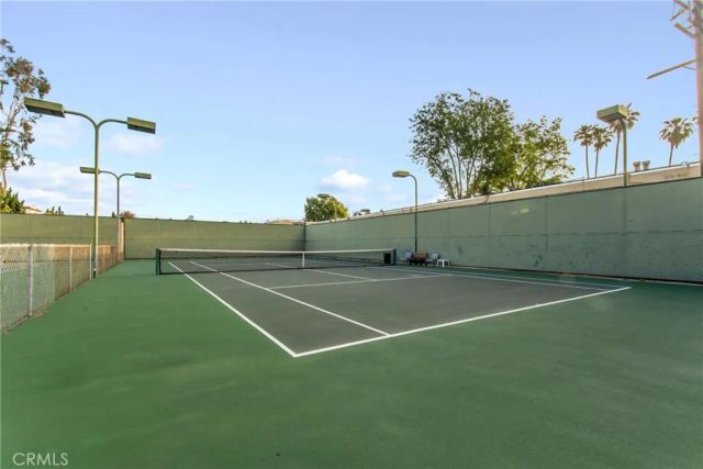 15133 Magnolia Boulevard D, Sherman Oaks, CA 91403