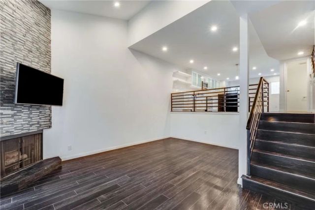 15133 Magnolia Boulevard D, Sherman Oaks, CA 91403