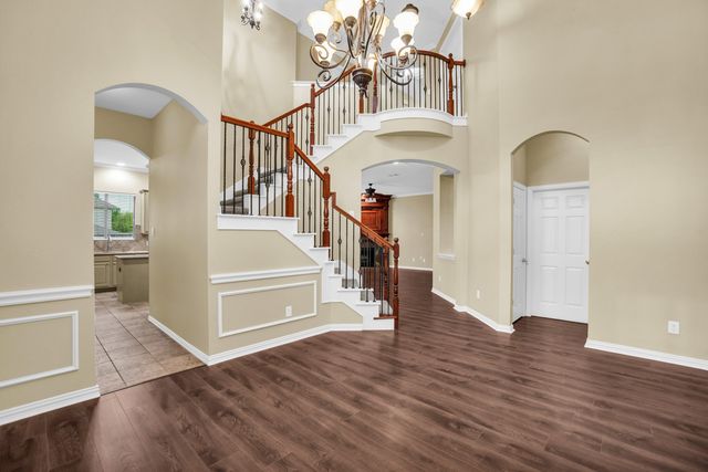 513 Mckinney Trail, Fate, TX 75087