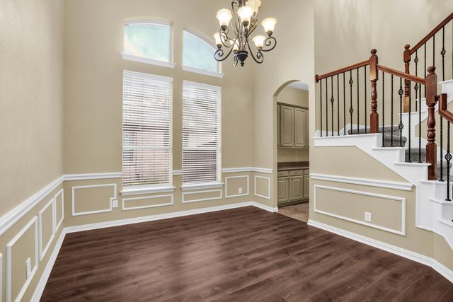 513 Mckinney Trail, Fate, TX 75087