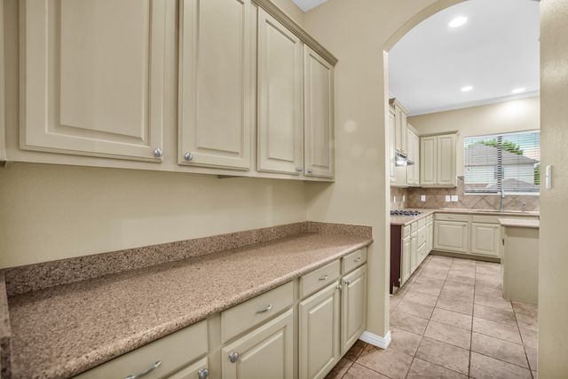 513 Mckinney Trail, Fate, TX 75087