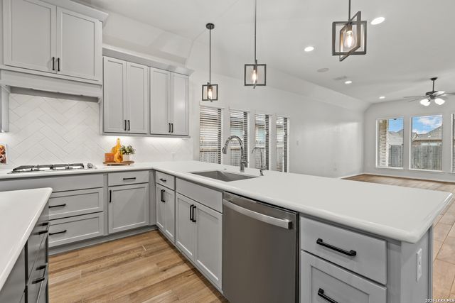 14146 Blind Bandit Crk, San Antonio, TX 78254