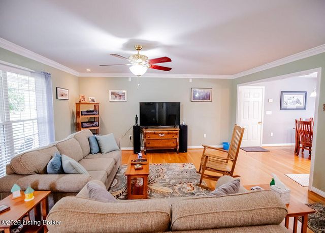 6314 Faris Way, Louisville, KY 40272