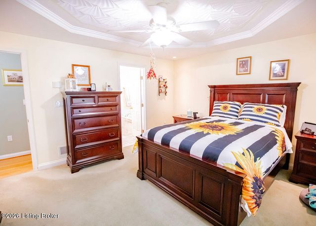6314 Faris Way, Louisville, KY 40272