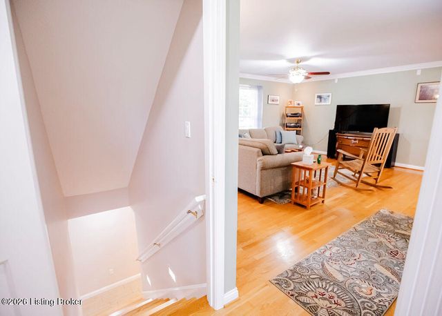 6314 Faris Way, Louisville, KY 40272