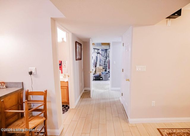 6314 Faris Way, Louisville, KY 40272