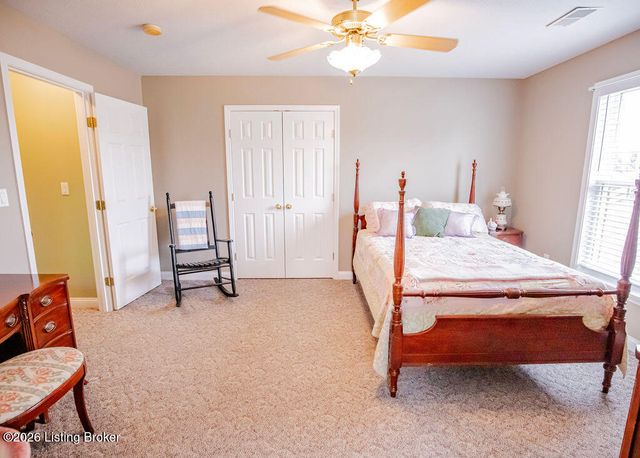 6314 Faris Way, Louisville, KY 40272