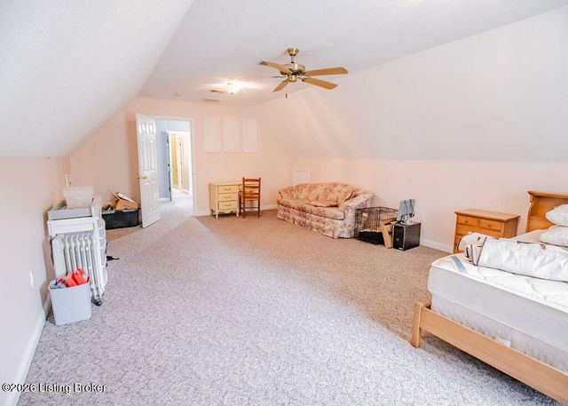6314 Faris Way, Louisville, KY 40272